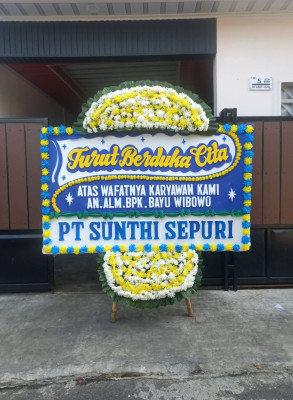 Papan Bunga Duka di Jekan Raya